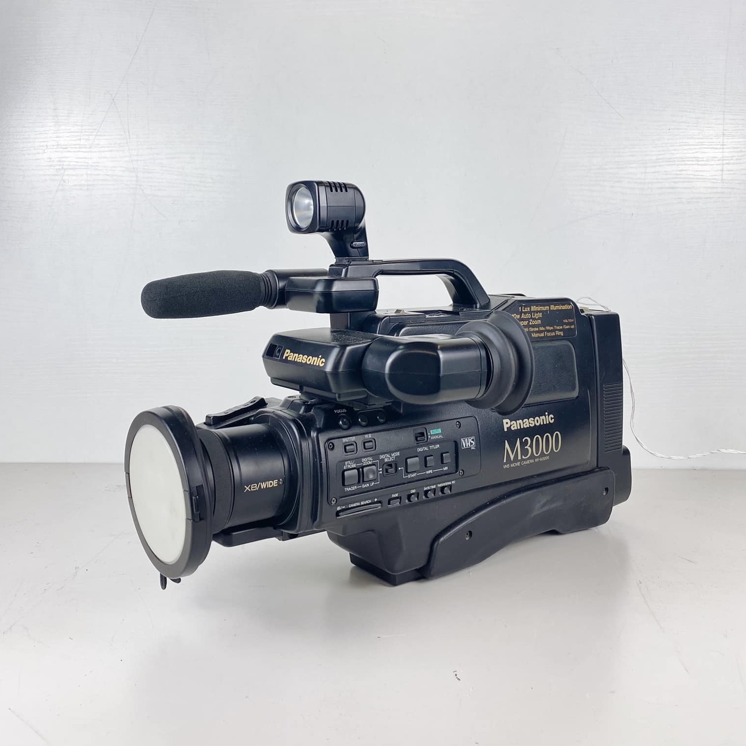 Відеокамера Panasonic M3000