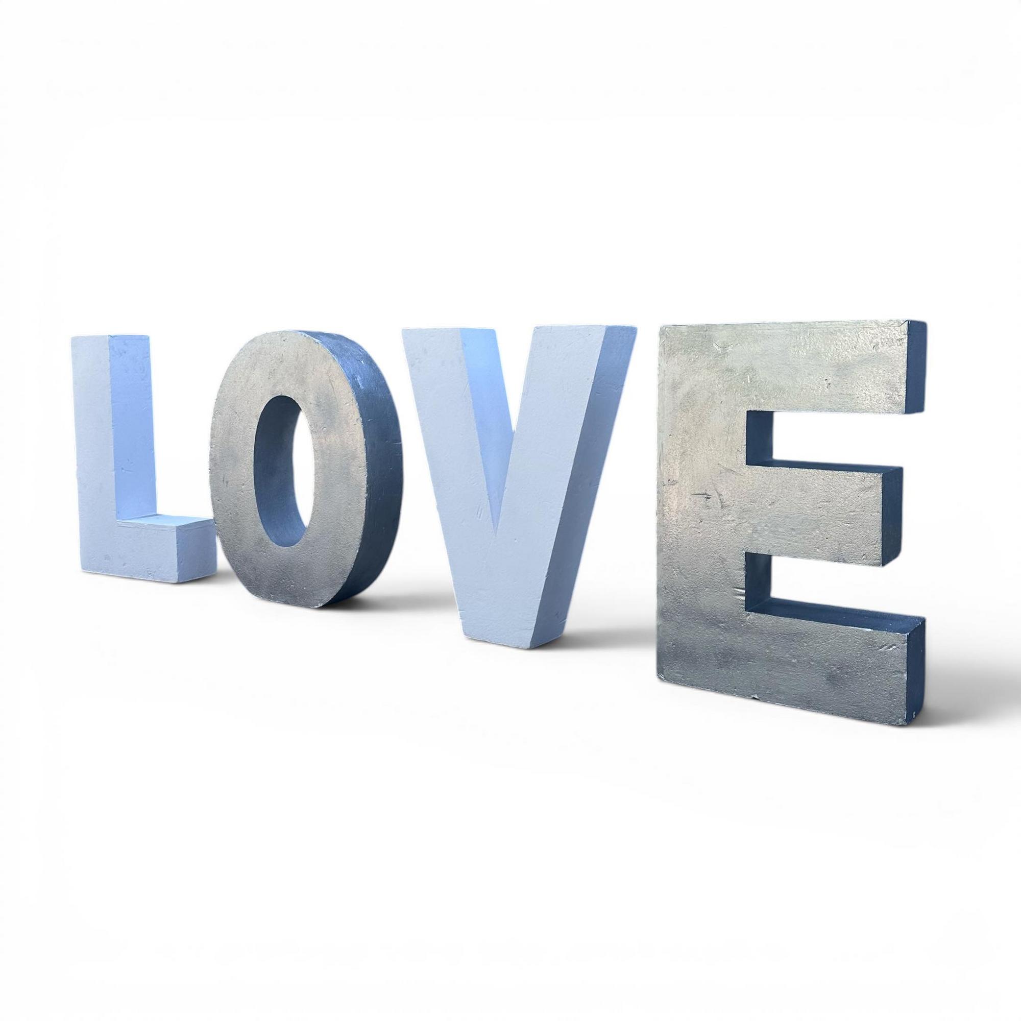 Букви великі LOVE пінопласт DG-031