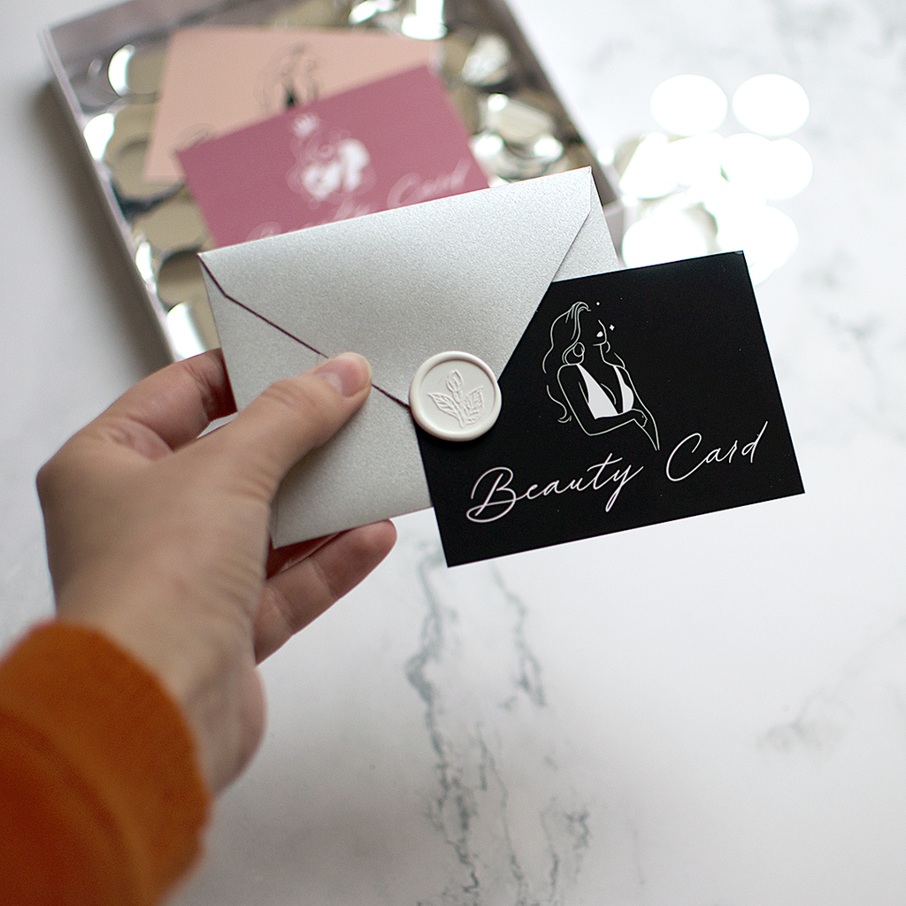 5 Универсальных МИНИ Сертификат С КОНВЕРТАМИ GIRLS. INSTOCK