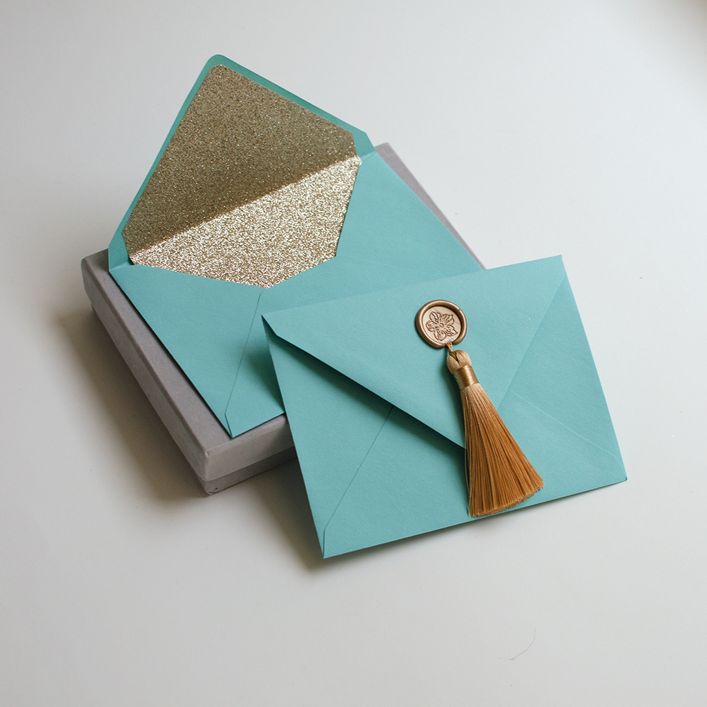 Конверт паперовий з китицею. Тіффані INSTOCK