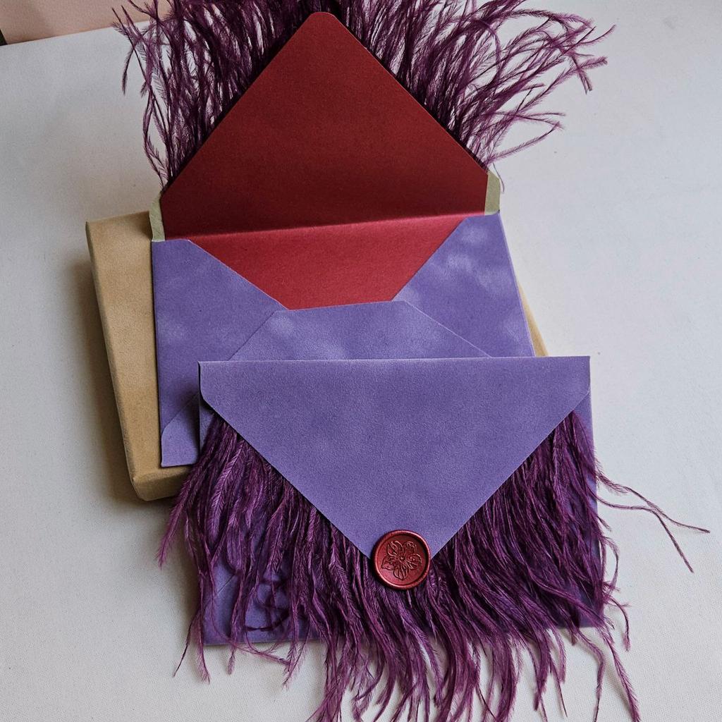 Конверт бархатний з пір'ям та сургучем. Фіолетовий IN STOCK