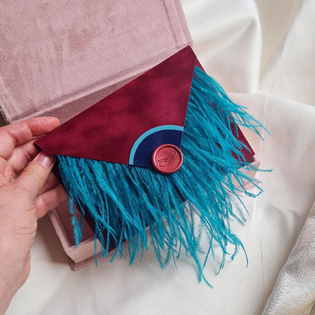 Конверт бархатний з пір'ям та сургучем. VIBES. IN STOCK