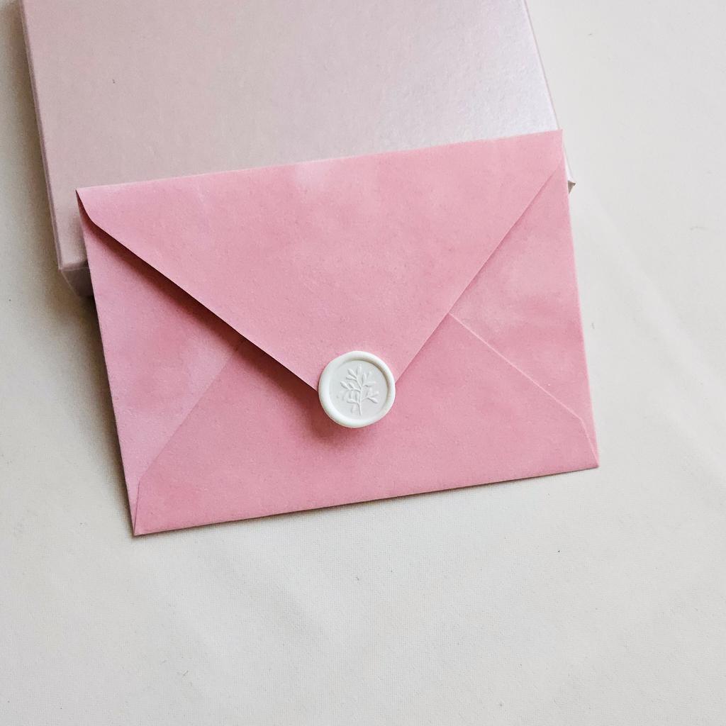 Конверт бархатний. Яскраво-рожевий