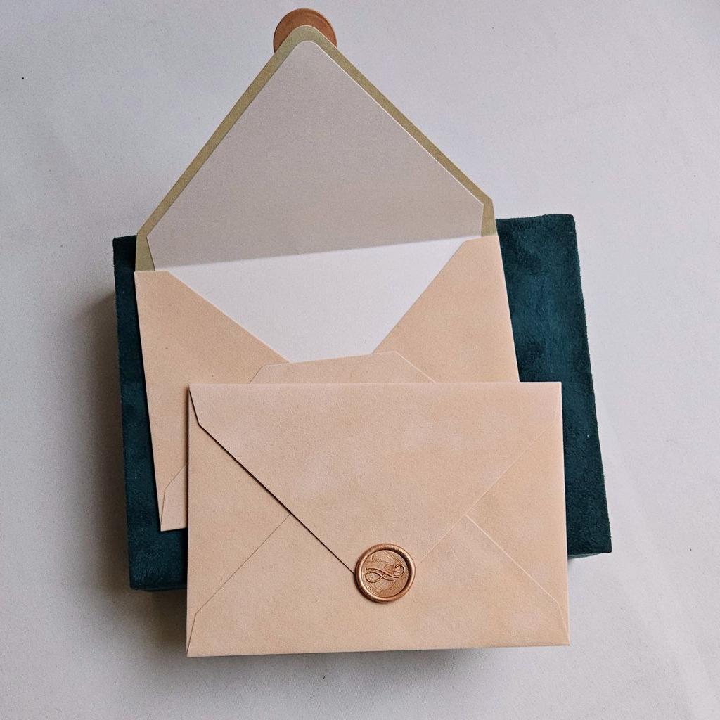 Конверт бархатний Манго