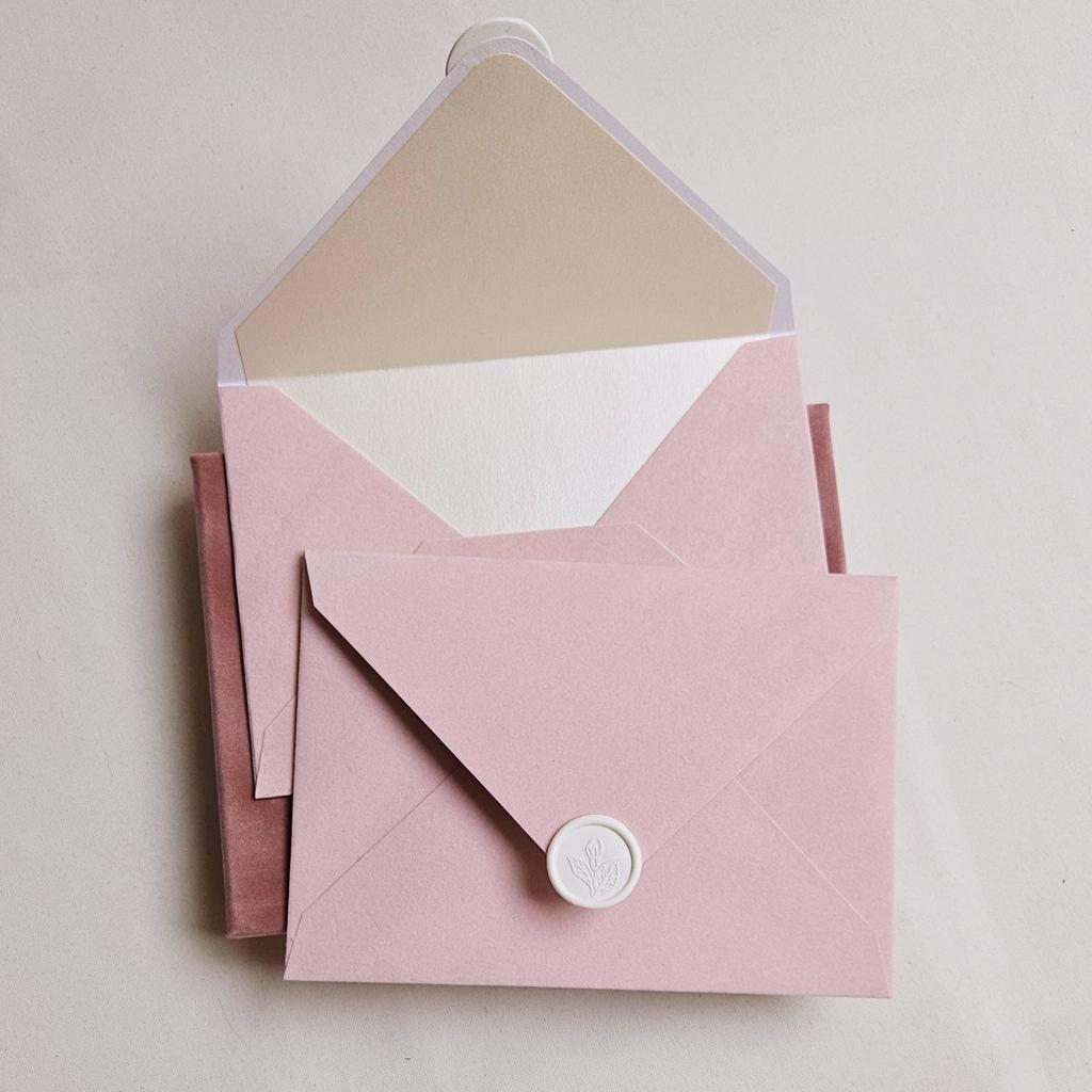 Конверт бархатний. Зефір