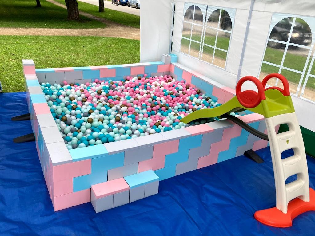 "EVERBLOCKS" rotaļu laukums - baseins 270x270x45 cm ar 5000 bumbām