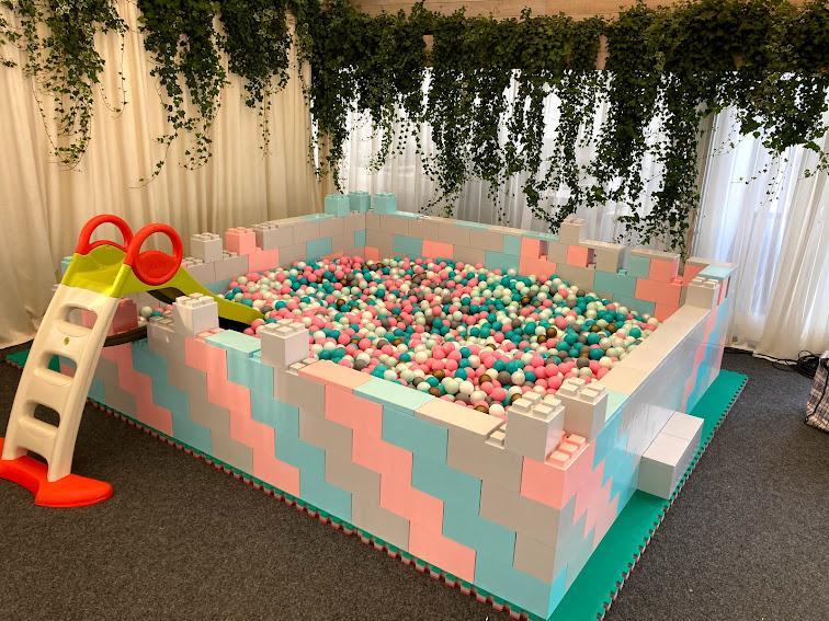 "EVERBLOCKS" rotaļu laukums - baseins 300x300x60 cm ar 10 000 bumbām