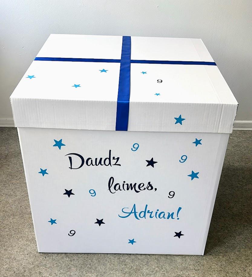 Pārsteiguma kaste ar personalizētu uzrakstu