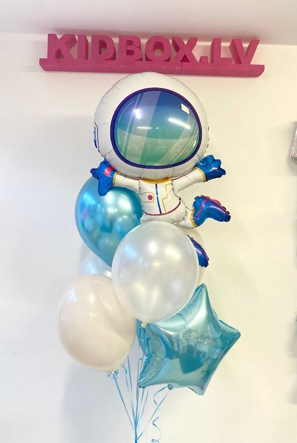 Balonu kompozīcija 115