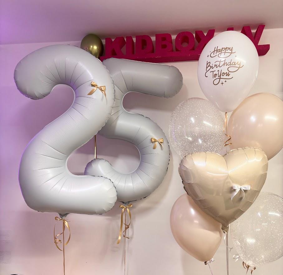 Balonu kompozīcija 125