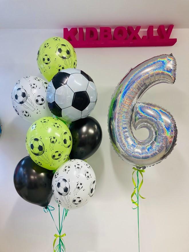 Balonu kompozīcija 144