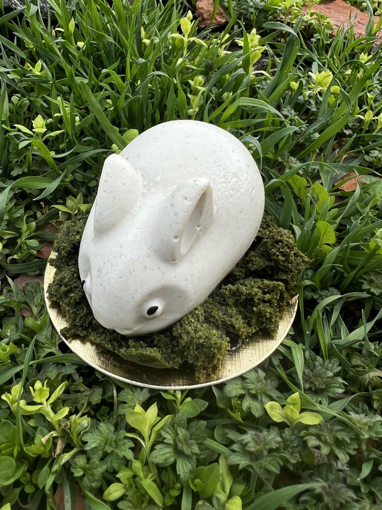 Тістечко Великодній кролик білий