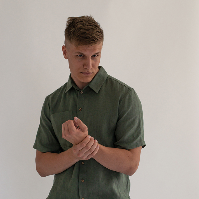 Men's short sleeve shirt