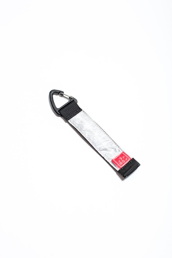 Volunteer Parachute Keychain Х 1991 FUND
