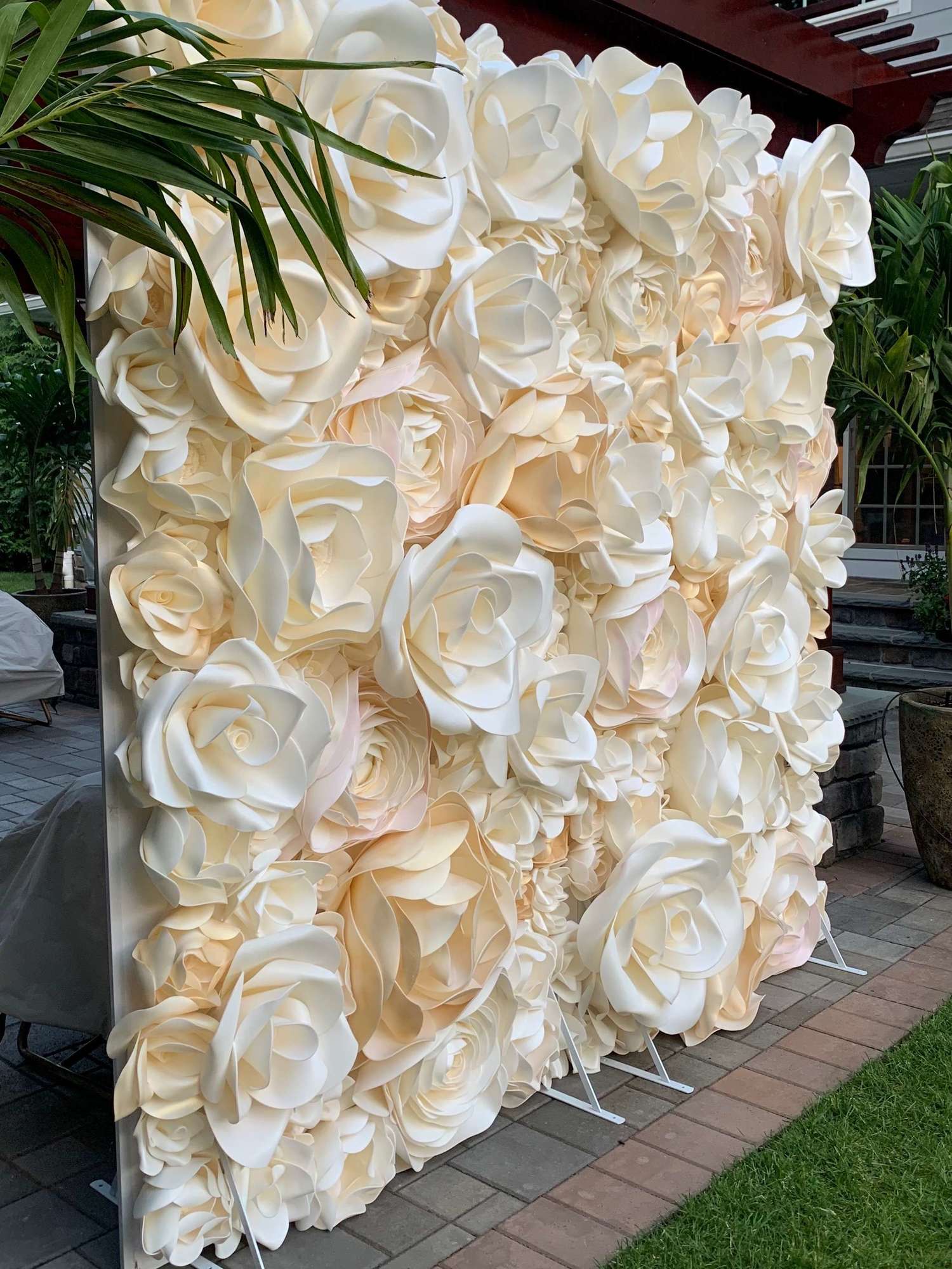 "THE PEARL"  FLOWER WALL