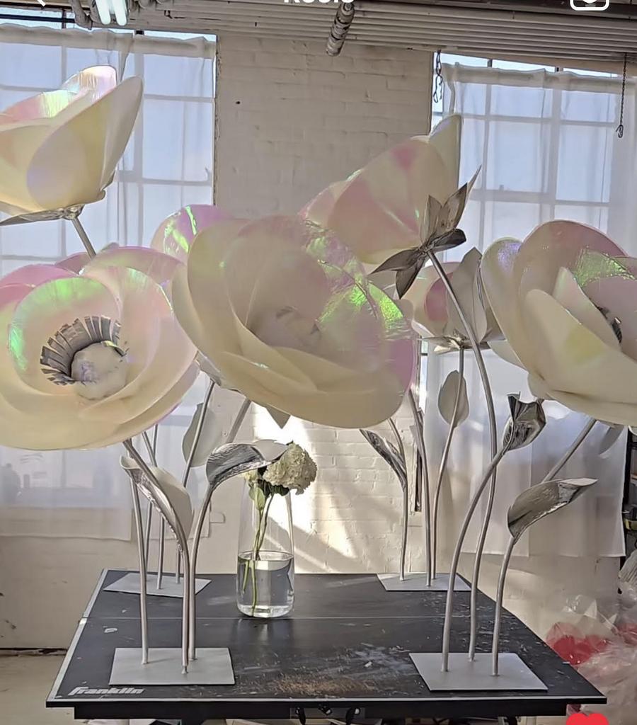 Iridescent Giant Flower Centerpiece "Iridescent Dream"