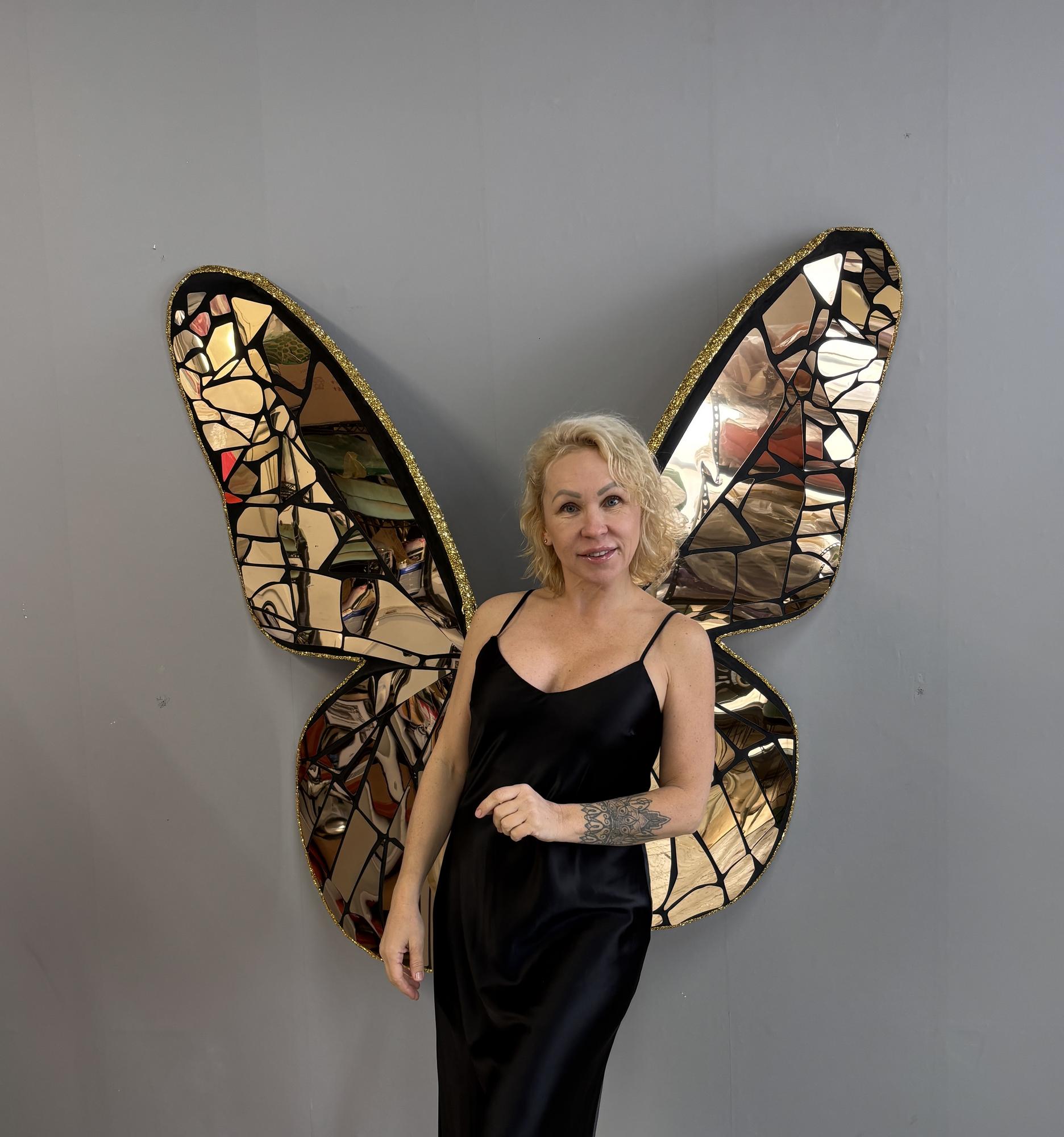 Rental Backdrop "Butterfly" in Gold