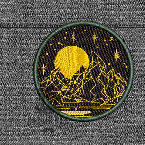 Дизайн машинной вышивки нашивки Горы