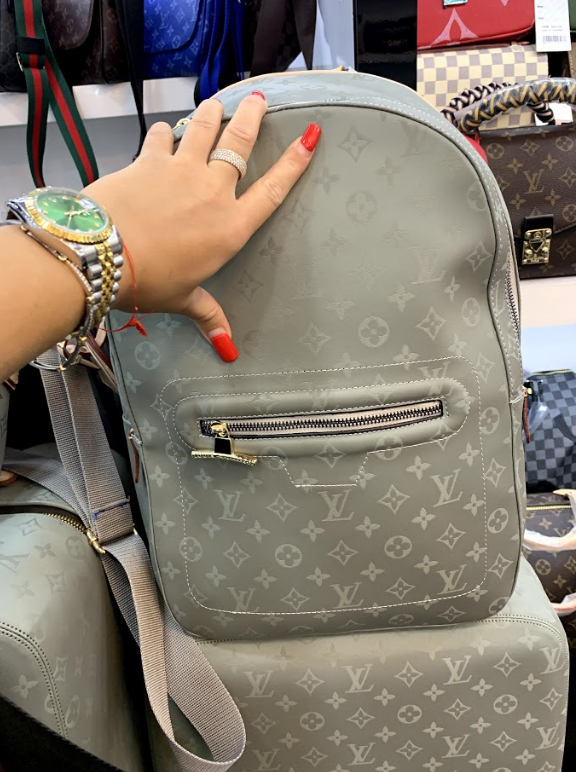 Большой рюкзак Луи Виттон женский