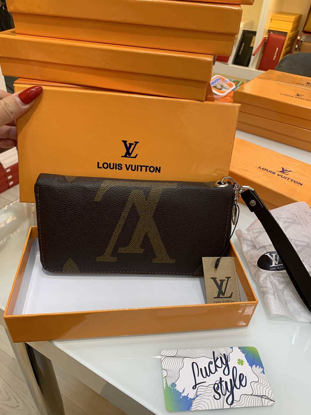 Lv коричневый Кошелек BLV +коробка LV 51189