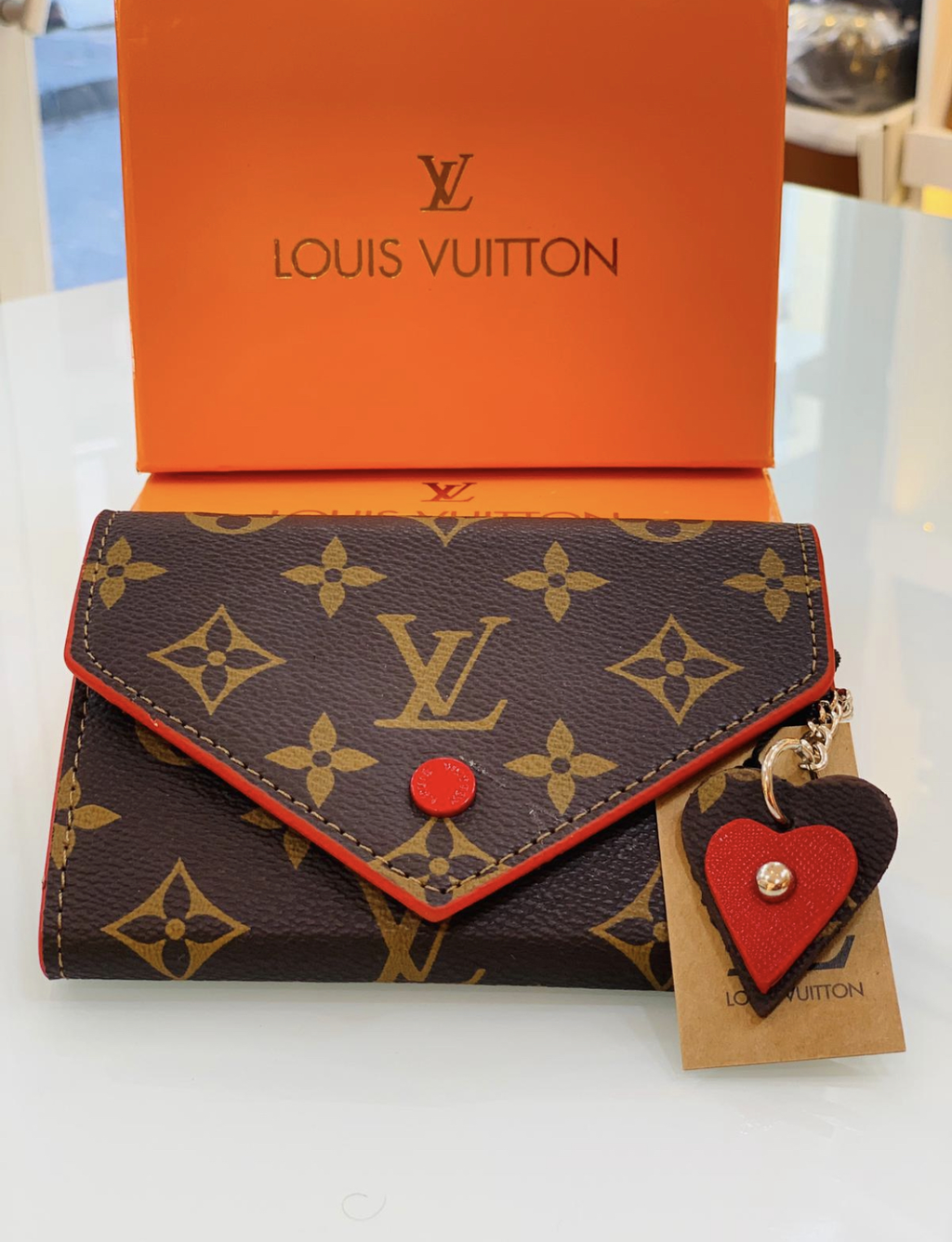 Кошелек Zoe с красной вставкой 51241