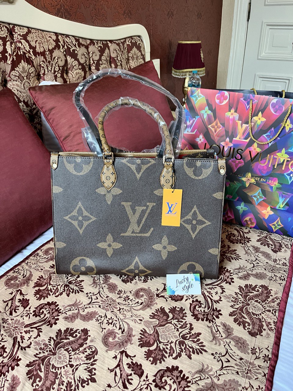 СУМКА ONTHEGO GM big monogram shopper Louis Vuitton коричневая 60024