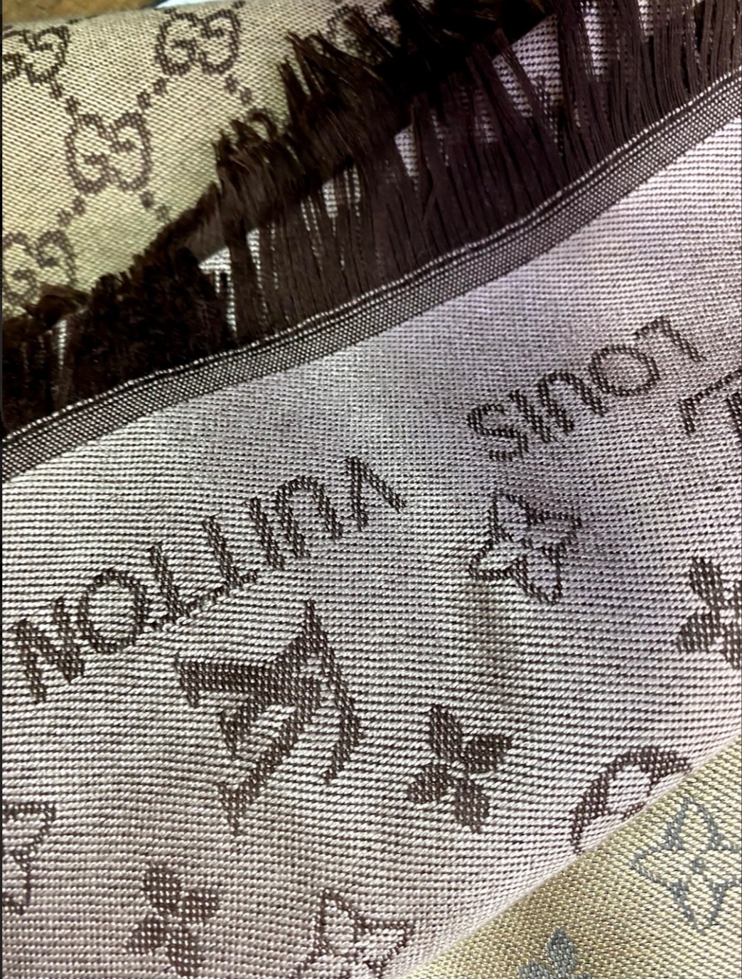 Шаль LV капуччино 60035