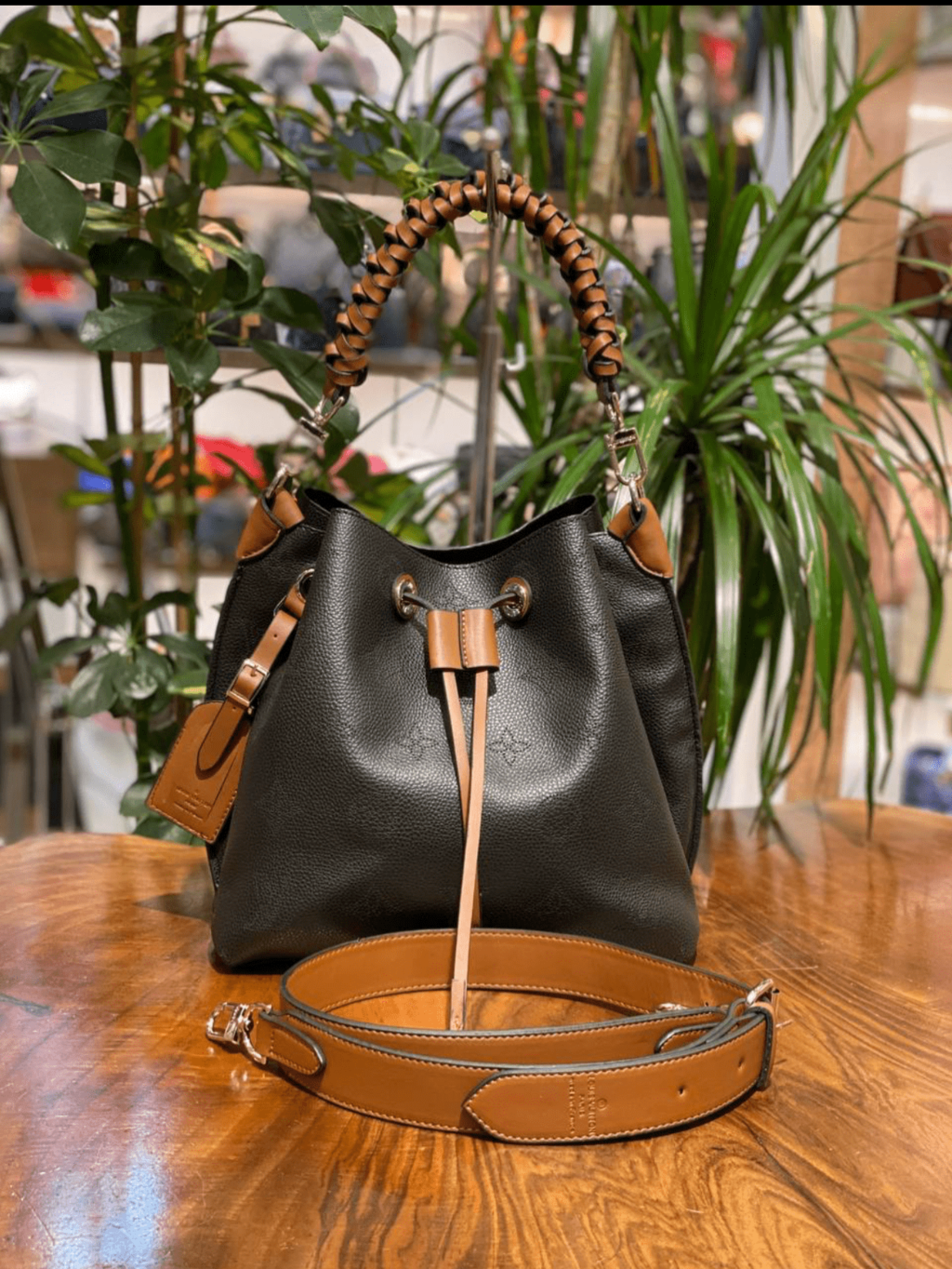 Сумка Louis Vuitton CARMEL для женщин на плечо 31928