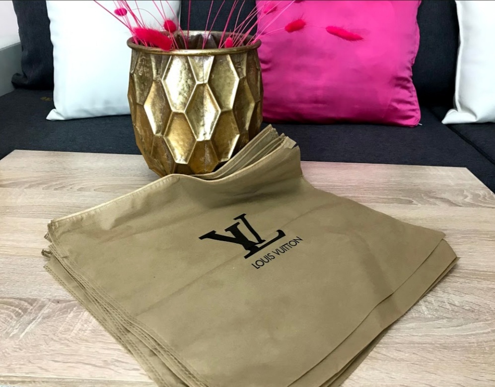 Пыльник Louis Vuitton маленький 51322