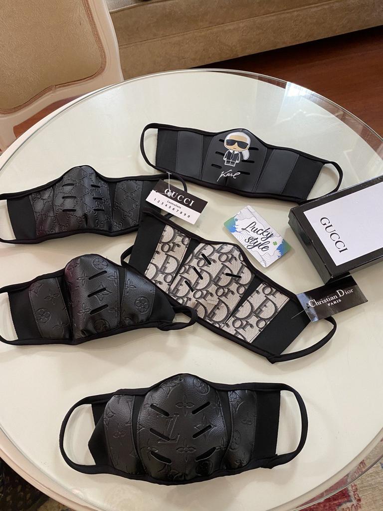 Гучи black luxe маска 428149812