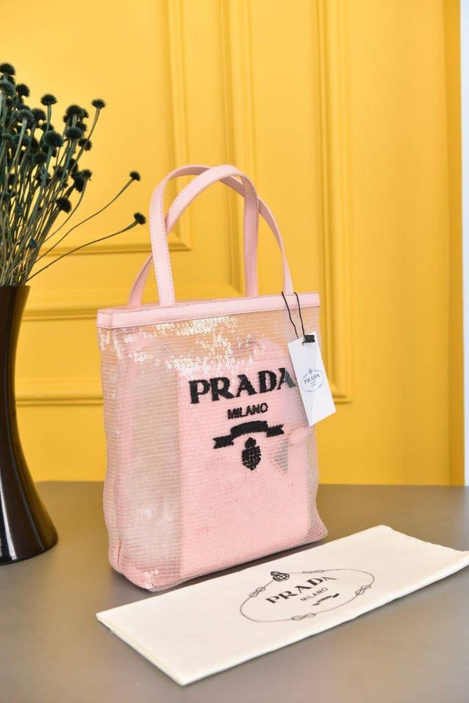 Prada Small Sequined розового цвета +косметичка 637262829494