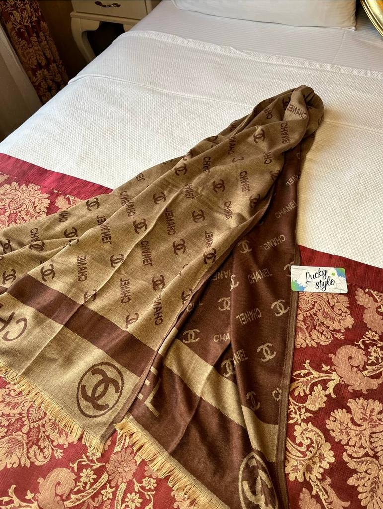 Шаль палантин Chanel кофейного цвета двухсторонний 73727384