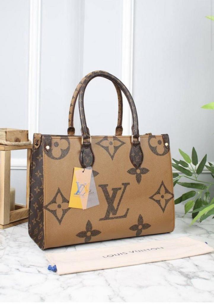 СУМКА ДВУХСТОРОННЯЯ ONTHEGO GM big monogram shopper Louis Vuitton бежевая 613452