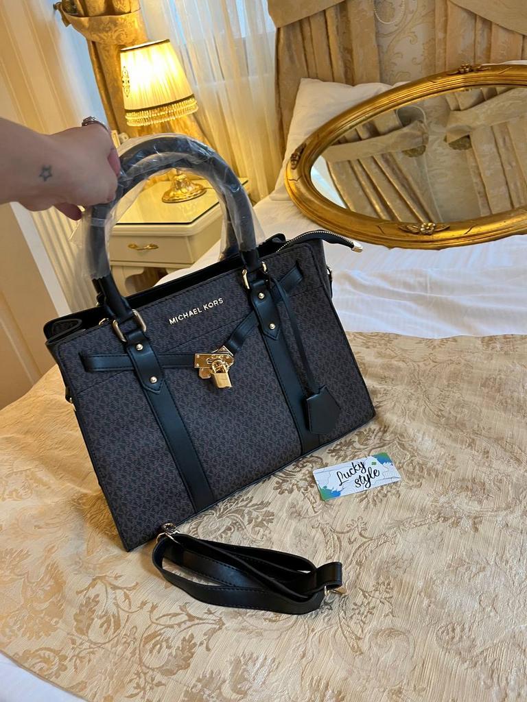 MICHAEL KORS с замком  MODEL сумка средняя коричневого цвета  53535