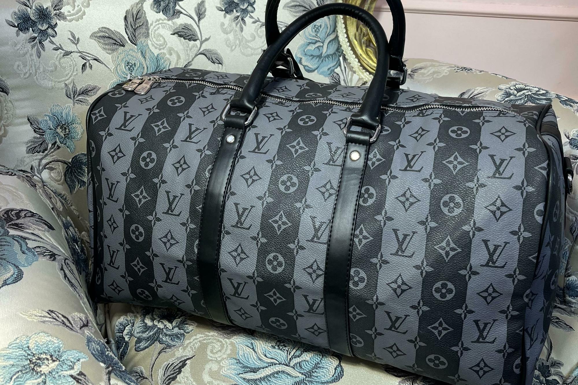 Сумка багажная -спорт mix серая monogram  Louis Vuitton 241241