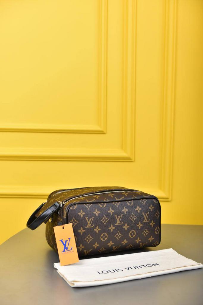 Косметичка/клатч/барсетка LOUIS VUITTON - Doop Kit Toilet Pouch люкс коричневый монограмм с черными вставками + пыльник бренд 654643634436