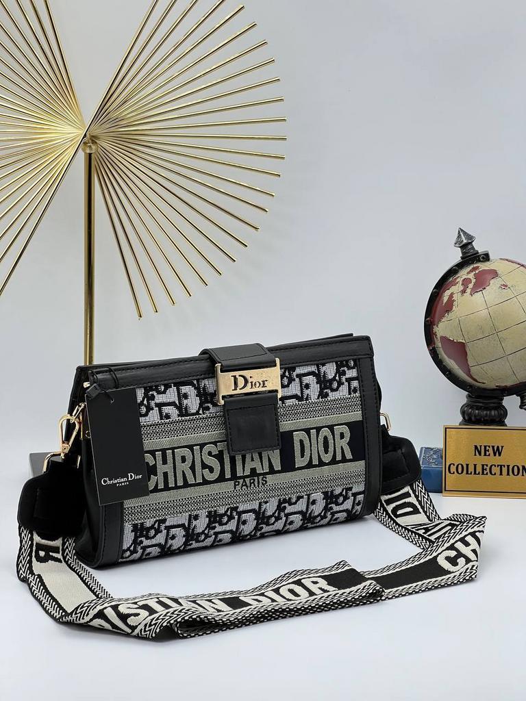 Сумка Dior mini new  4123124124124