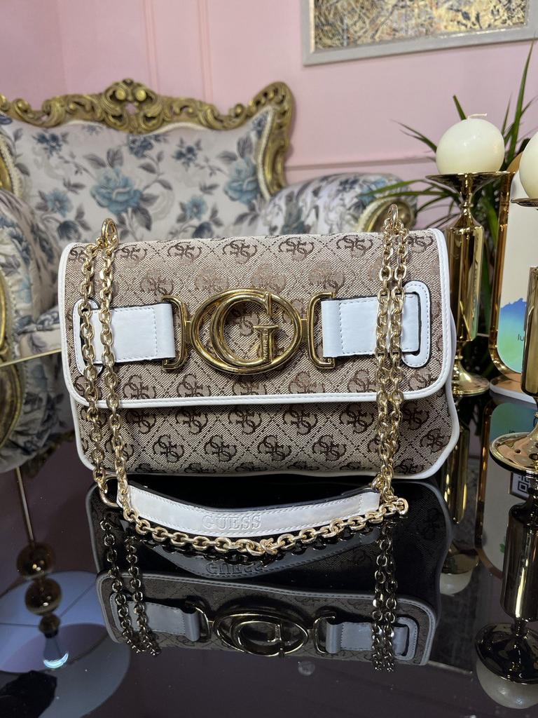 GUESS aviana со светлой окантовка  124241412