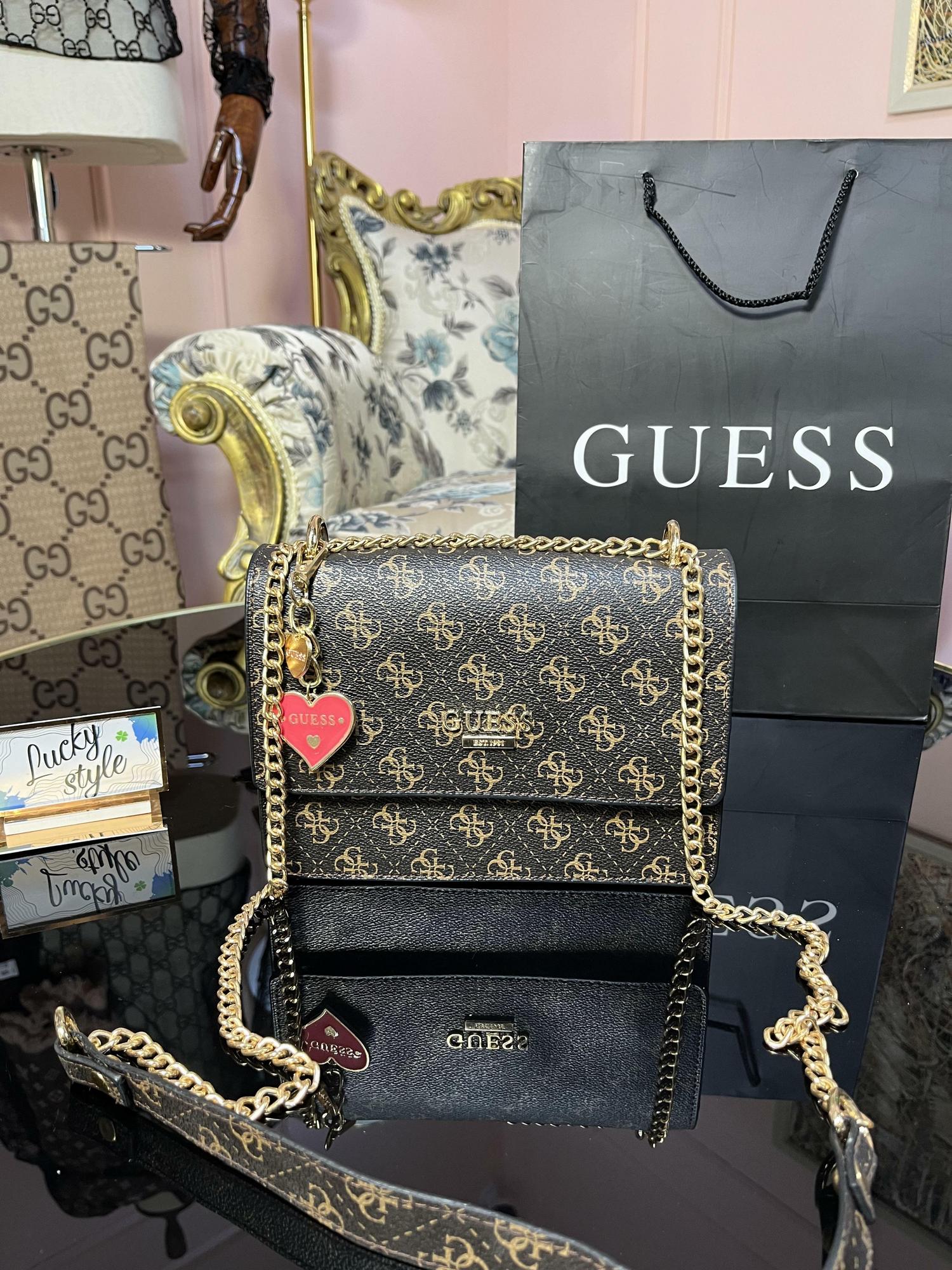 GUESS love коричневая сумка мини 241676