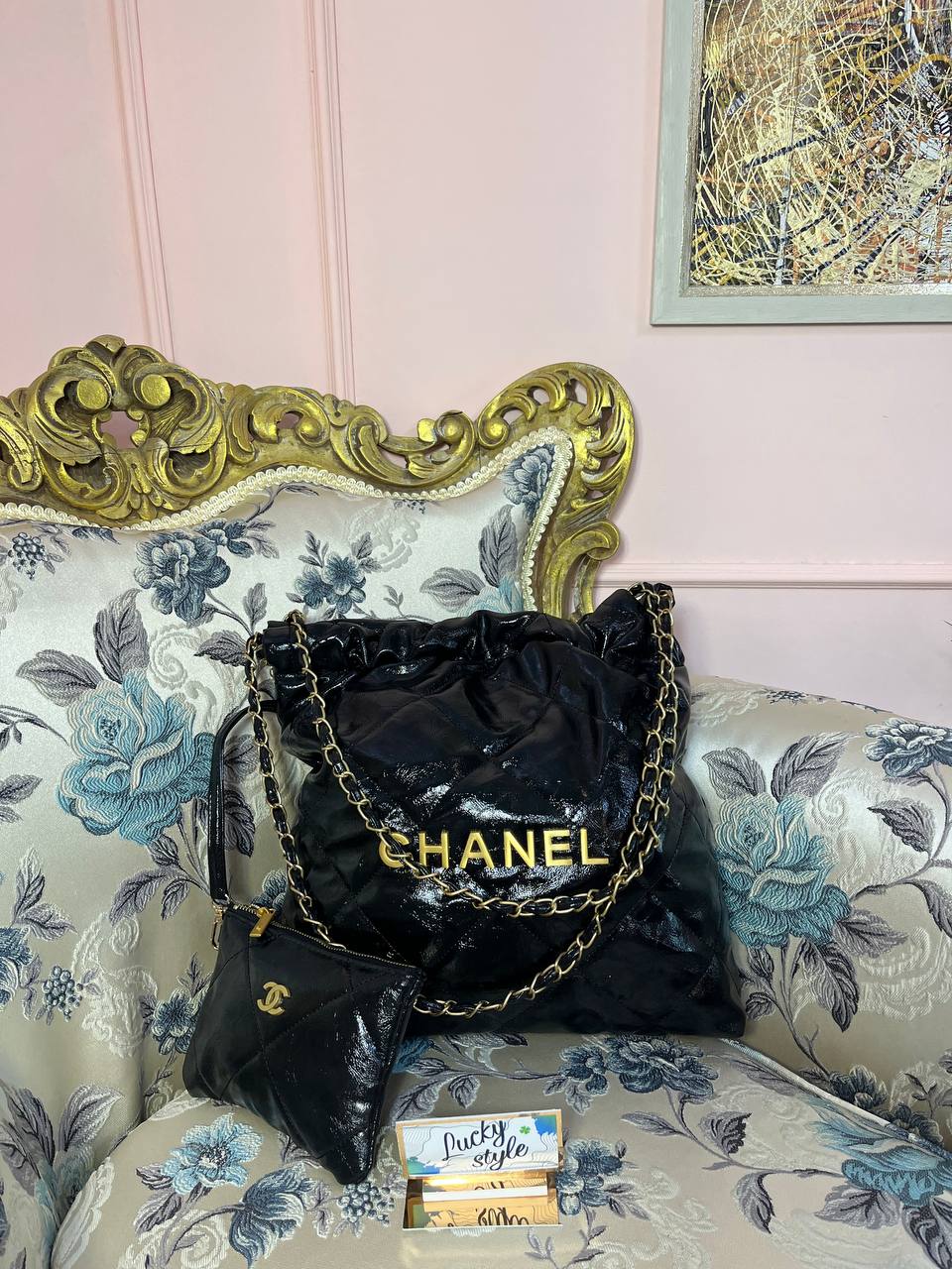 CHANEL 22 NEW HANDBAG черная под лак мешок большая  214241241