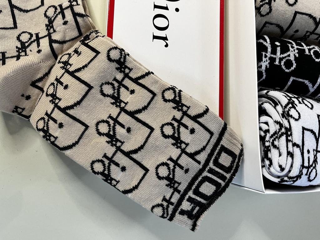 Dior  unisex mix мультиразмер mix ароматизированные 6 шт 752145