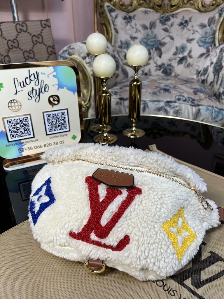 Бананка Teddy белая с цветными буквами Louis Vuitton 5121