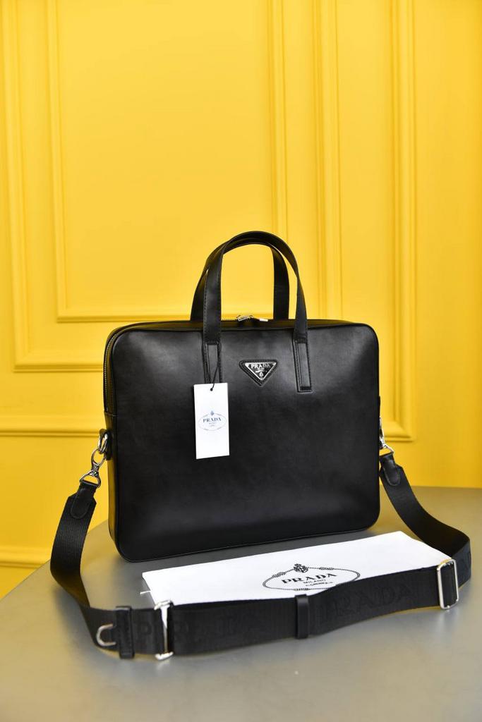 PRADA - Brushed Leather Briefcase сумка для ноутбука деловая  77645643