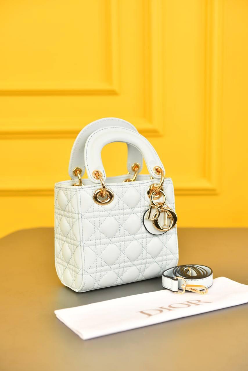 極美品♡ DIOR ♡スモール♡ レディース♡ホワイト 楽天市場】Dior ディオール ハンドバッグ Book Tote スモール