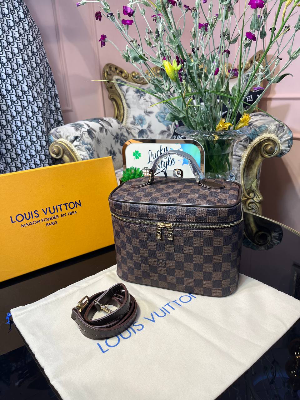LOUIS VUITTON - NICE BB косметичка большая коричневая шашка Toiletry Pouch 5512565