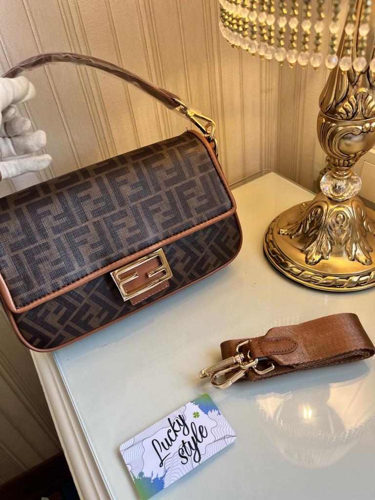 СУМКА FENDI BAGUETTE Classic 6624345123