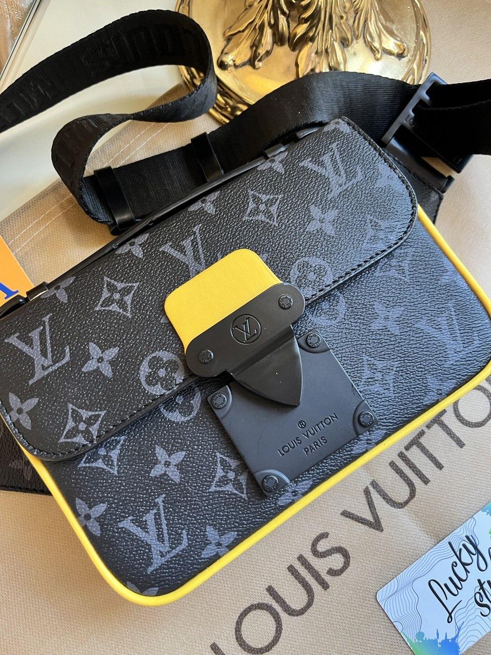 Месенджери та сумки > LOUIS VUITTON - S Lock Sling Bag 89768532