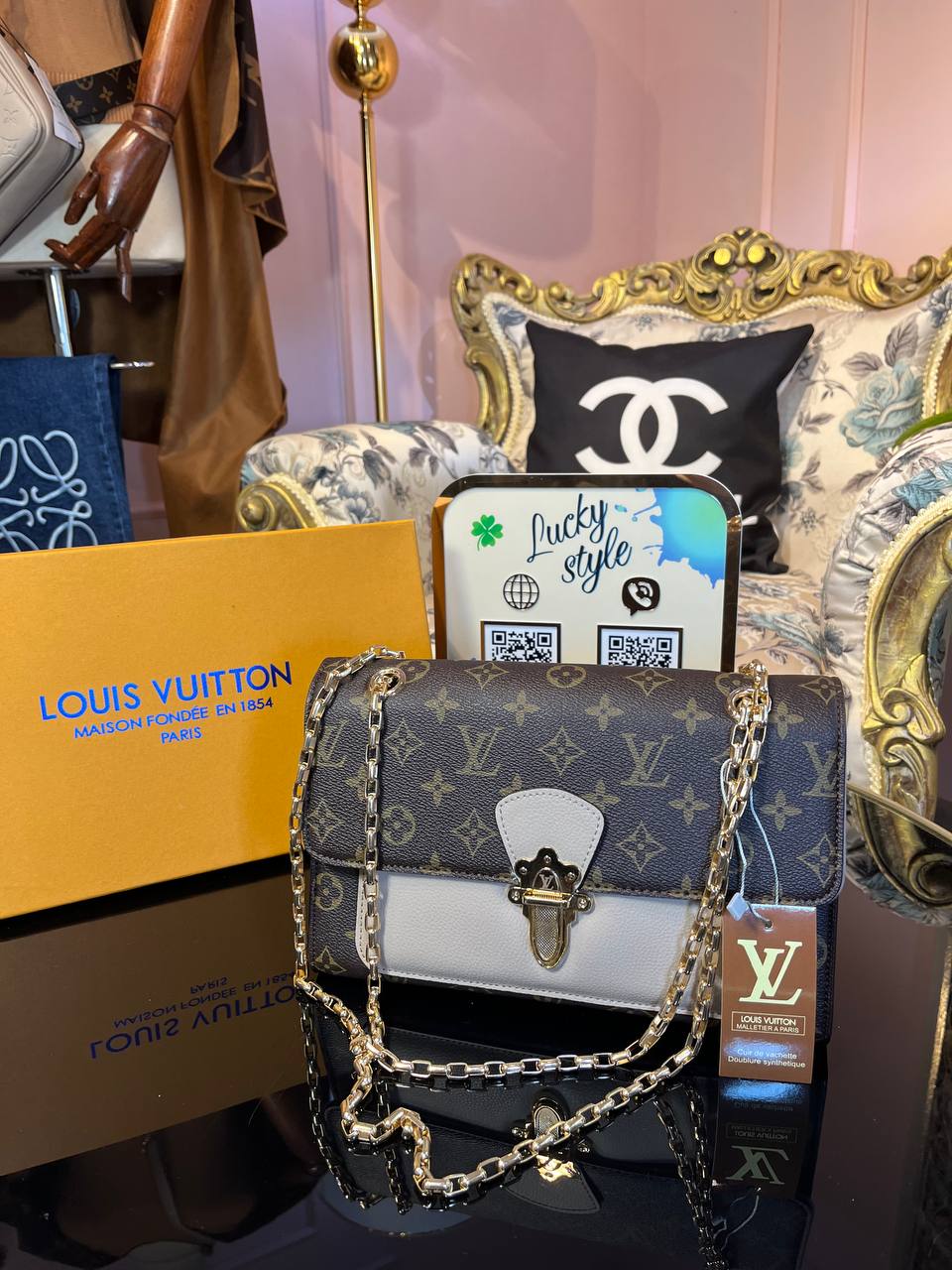 Сумка женская Louis Vuitton Victoria коричневый монограмм светлая вставка 51234512