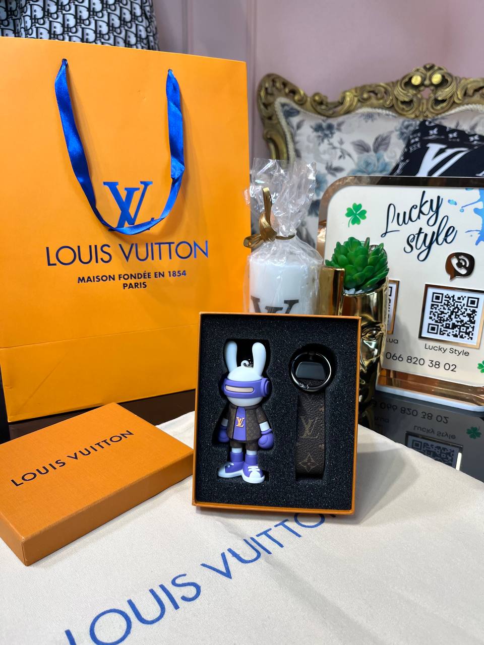 Louis Vuitton Rabbit Bag Charm брелок premium  532322