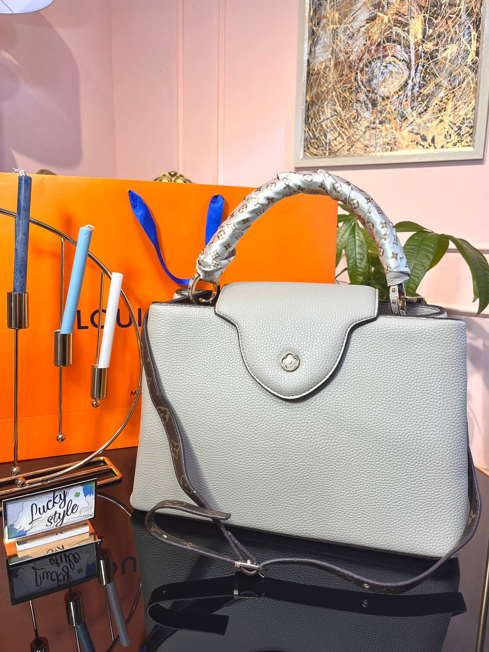 Сумка большая Louis Vuitton бежевая Capucines 27 см 777725